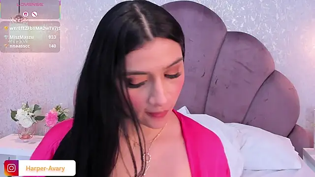 Snapshot of Harper-Avary chatting on February 2025 07:03:01 PM Harper-Avary online show from February 2025 07:03:01 PM