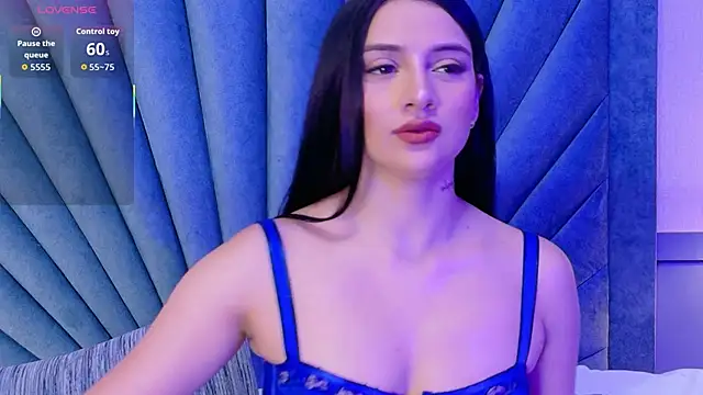 Snapshot of Harper-Avary chatting on November 2025 01:12:02 PM Harper-Avary online show from November 2025 01:12:02 PM