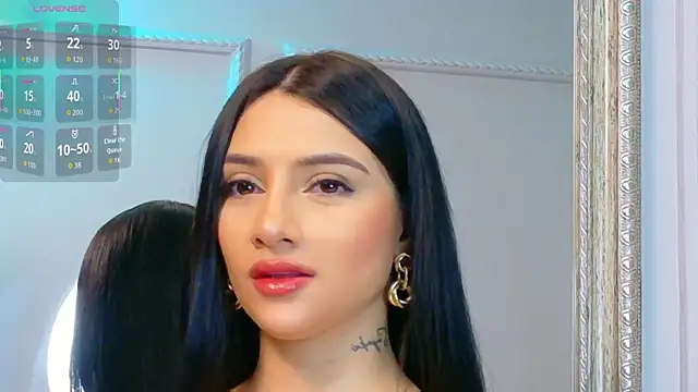 Snapshot of Harper-Avary chatting on December 2025 02:11:01 PM Harper-Avary online show from December 2025 02:11:01 PM