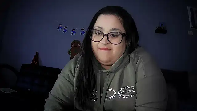 tillymarie34 online show from December 2024 07:48:02 PM