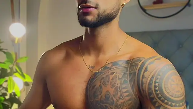 Snapshot of LiamGarcia1 chatting on January 2025 03:22:01 PM LiamGarcia1 online show from January 2025 03:22:01 PM