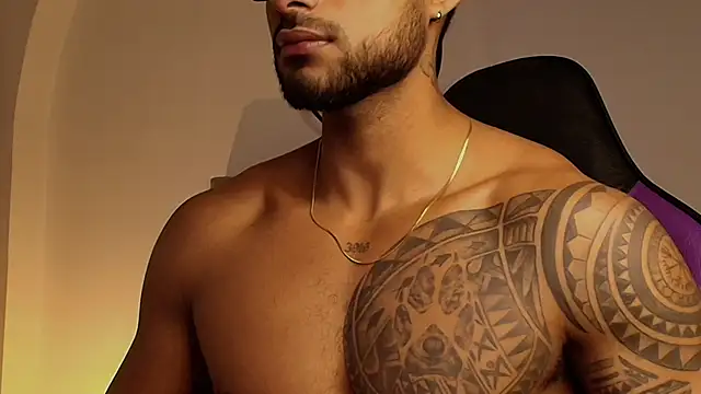 Snapshot of LiamGarcia1 chatting on January 2025 06:44:01 PM LiamGarcia1 online show from January 2025 06:44:01 PM