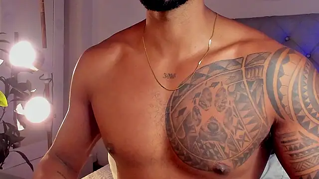 Snapshot of LiamGarcia1 chatting on February 2025 03:42:01 PM LiamGarcia1 online show from February 2025 03:42:01 PM