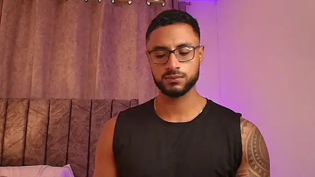 Snapshot of LiamGarcia1 chatting on February 2025 01:43:01 PM LiamGarcia1 online show from February 2025 01:43:01 PM