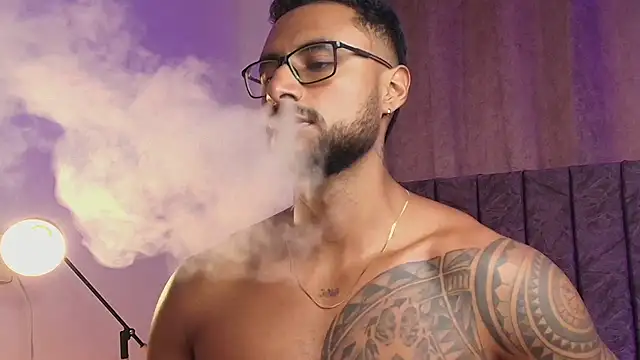 Snapshot of LiamGarcia1 chatting on February 2025 04:46:01 PM LiamGarcia1 online show from February 2025 04:46:01 PM