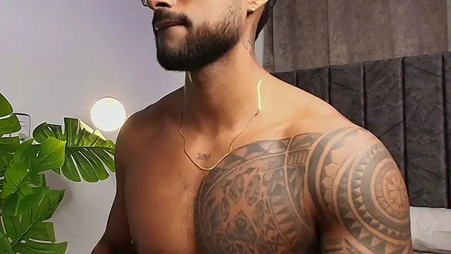 Snapshot of LiamGarcia1 chatting on February 2025 04:25:01 PM LiamGarcia1 online show from February 2025 04:25:01 PM