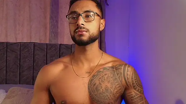 Snapshot of LiamGarcia1 chatting on February 2025 04:55:01 PM LiamGarcia1 online show from February 2025 04:55:01 PM