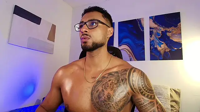 Snapshot of LiamGarcia1 chatting on September 2025 12:37:01 PM LiamGarcia1 online show from September 2025 12:37:01 PM