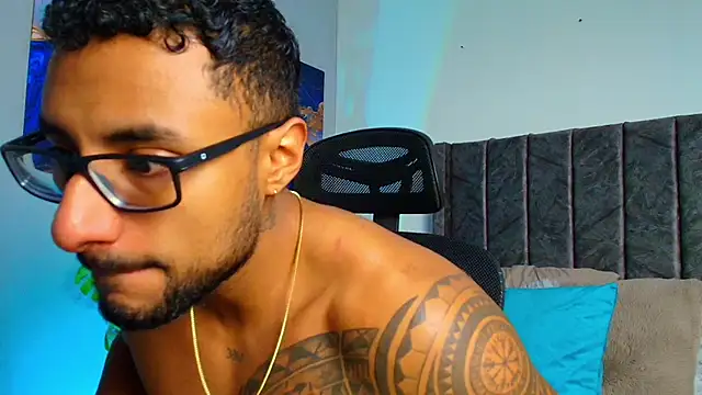 Snapshot of LiamGarcia1 chatting on September 2025 12:40:02 PM LiamGarcia1 online show from September 2025 12:40:02 PM