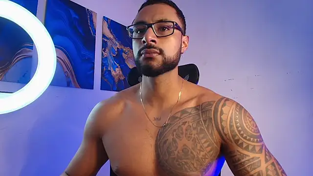 Snapshot of LiamGarcia1 chatting on March 2026 03:41:01 PM LiamGarcia1 online show from March 2026 03:41:01 PM