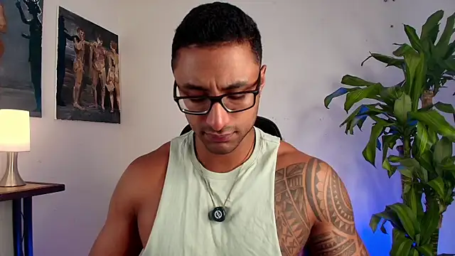 Snapshot of LiamGarcia1 chatting on April 2026 02:18:02 PM LiamGarcia1 online show from April 2026 02:18:02 PM