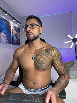 LiamGarcia1 online show from May 2026 02:45:01 PM