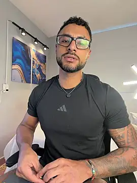 LiamGarcia1 online show from May 2026 04:22:02 PM