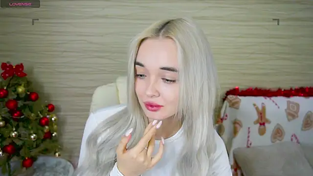 Snapshot of Ashley_S chatting on January 2025 02:19:02 AM Ashley S online show from January 2025 02:19:02 AM