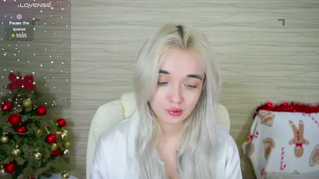 Snapshot of Ashley_S chatting on January 2025 05:13:01 AM Ashley S online show from January 2025 05:13:01 AM