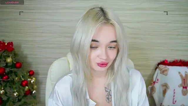 Snapshot of Ashley_S chatting on January 2025 11:05:01 PM Ashley S online show from January 2025 11:05:01 PM