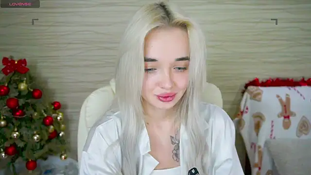 Snapshot of Ashley_S chatting on January 2025 02:04:02 AM Ashley S online show from January 2025 02:04:02 AM