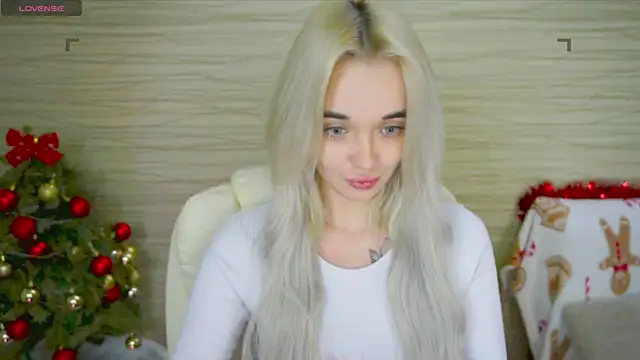 Snapshot of Ashley_S chatting on January 2025 02:09:01 AM Ashley S online show from January 2025 02:09:01 AM