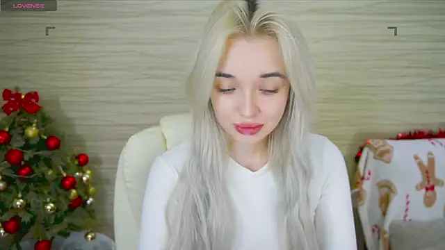 Snapshot of Ashley_S chatting on January 2025 11:13:01 PM Ashley S online show from January 2025 11:13:01 PM