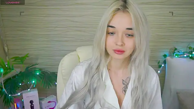 Snapshot of Ashley_S chatting on February 2025 03:13:02 AM Ashley S online show from February 2025 03:13:02 AM