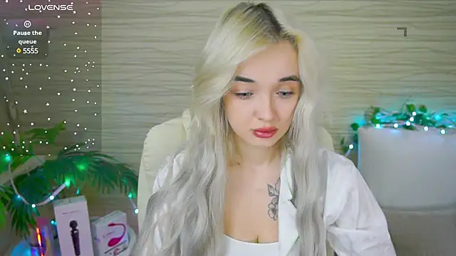 Snapshot of Ashley_S chatting on February 2025 11:13:01 PM Ashley S online show from February 2025 11:13:01 PM