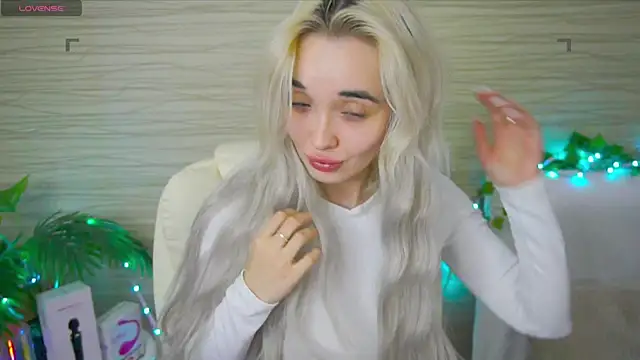 Snapshot of Ashley_S chatting on February 2025 05:23:01 AM Ashley S online show from February 2025 05:23:01 AM