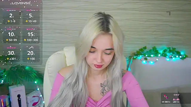 Snapshot of Ashley_S chatting on March 2025 02:17:01 AM Ashley S online show from March 2025 02:17:01 AM