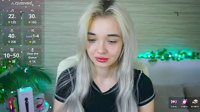 Snapshot of Ashley_S chatting on March 2025 11:05:01 PM Ashley S online show from March 2025 11:05:01 PM