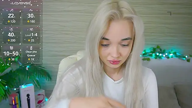 Snapshot of Ashley_S chatting on March 2025 11:03:02 PM Ashley S online show from March 2025 11:03:02 PM