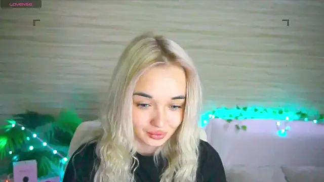 Snapshot of Ashley_S chatting on September 2025 10:14:02 PM Ashley S online show from September 2025 10:14:02 PM