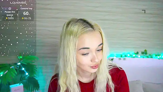 Snapshot of Ashley_S chatting on October 2025 10:08:02 PM Ashley S online show from October 2025 10:08:02 PM