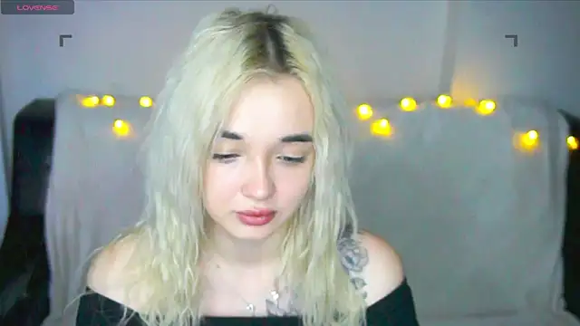 Snapshot of Ashley_S chatting on November 2025 11:10:02 PM Ashley S online show from November 2025 11:10:02 PM