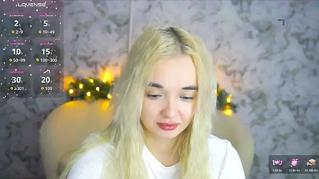 Snapshot of Ashley_S chatting on December 2025 11:09:01 PM Ashley S online show from December 2025 11:09:01 PM