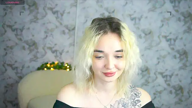 Ashley S online show from April 2026 10:18:01 PM