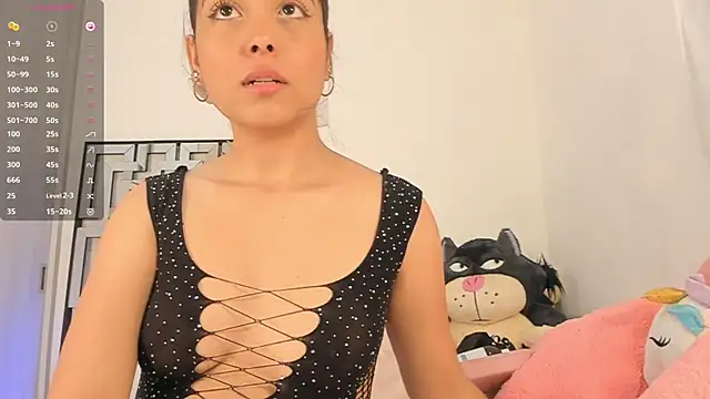 Snapshot of pretty-millie chatting on September 2025 03:29:01 AM pretty-millie online show from September 2025 03:29:01 AM