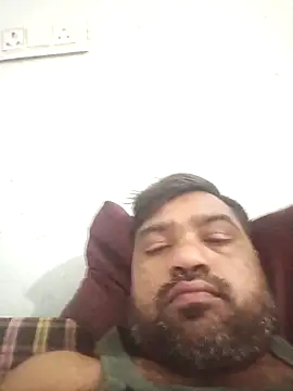 Snapshot of pintuS40 chatting on March 2025 01:54:01 AM pintuS40 online show from March 2025 01:54:01 AM