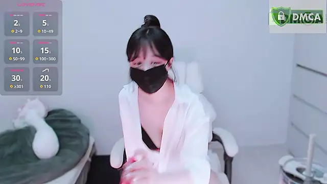 Snapshot of whitelee2 chatting on September 2025 12:28:02 PM whitelee2 online show from September 2025 12:28:02 PM