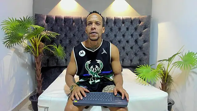 Salomon koude online show from May 2026 02:01:02 PM