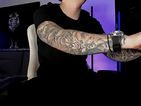 Snapshot of uptomatty chatting on November 2025 07:58:01 AM uptomatty online show from November 2025 07:58:01 AM