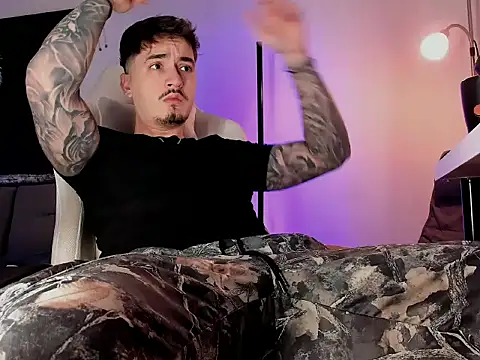 Snapshot of uptomatty chatting on January 2026 08:42:02 AM uptomatty online show from January 2026 08:42:02 AM