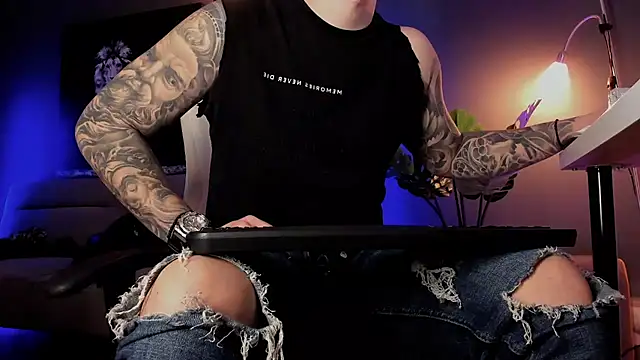 Snapshot of uptomatty chatting on February 2026 07:38:02 AM uptomatty online show from February 2026 07:38:02 AM