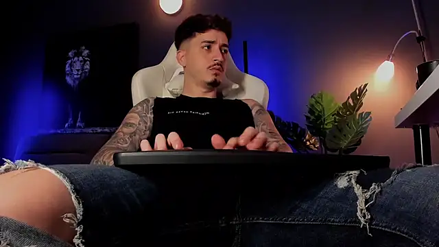 uptomatty online show from May 2026 06:54:02 AM