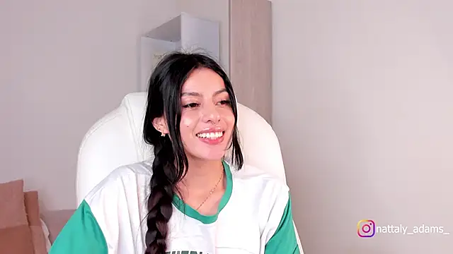 nattaly adams online show from December 2024 09:51:01 PM