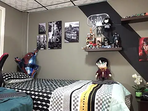 marcel crawford96 online show from February 2025 04:35:01 PM