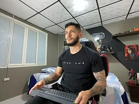 Snapshot of marcel_crawford96 chatting on March 2026 01:40:02 PM marcel crawford96 online show from March 2026 01:40:02 PM