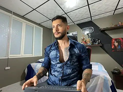 Snapshot of marcel_crawford96 chatting on April 2026 01:27:01 PM marcel crawford96 online show from April 2026 01:27:01 PM