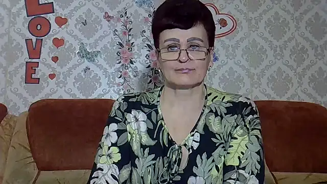 PaulaGolden online show from June 2026 06:47:01 PM