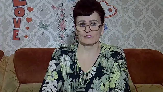PaulaGolden online show from July 2026 07:40:02 PM