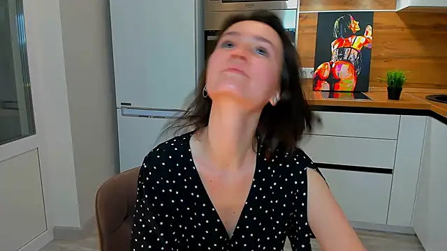 Snapshot of ameli_moon chatting on January 2025 03:43:01 PM ameli moon online show from January 2025 03:43:01 PM