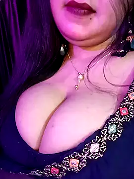 Snapshot of Suhanakhan00 chatting on January 2025 10:10:01 AM Suhanakhan00 online show from January 2025 10:10:01 AM